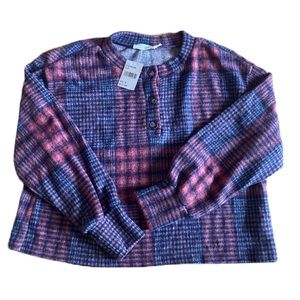 Plaid Light Fleece 3 Button Top
